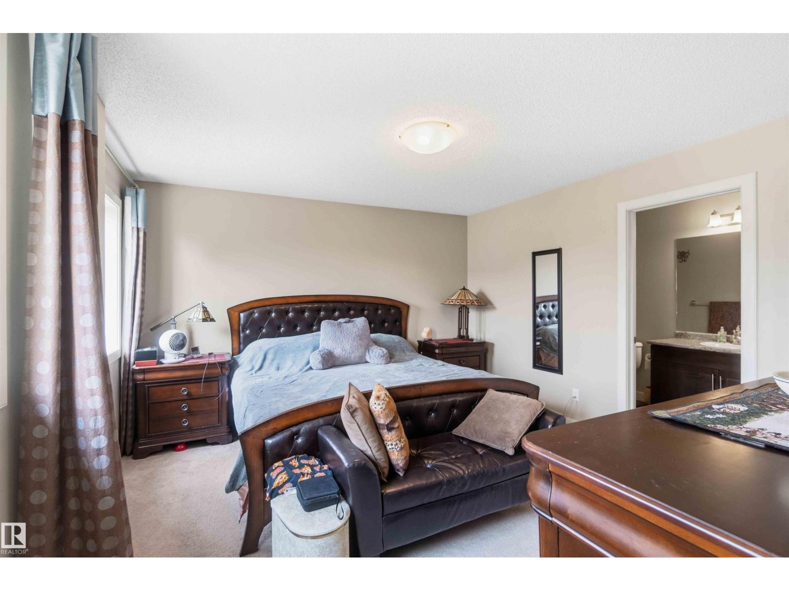 20032 131 Av Nw Property Photo 43