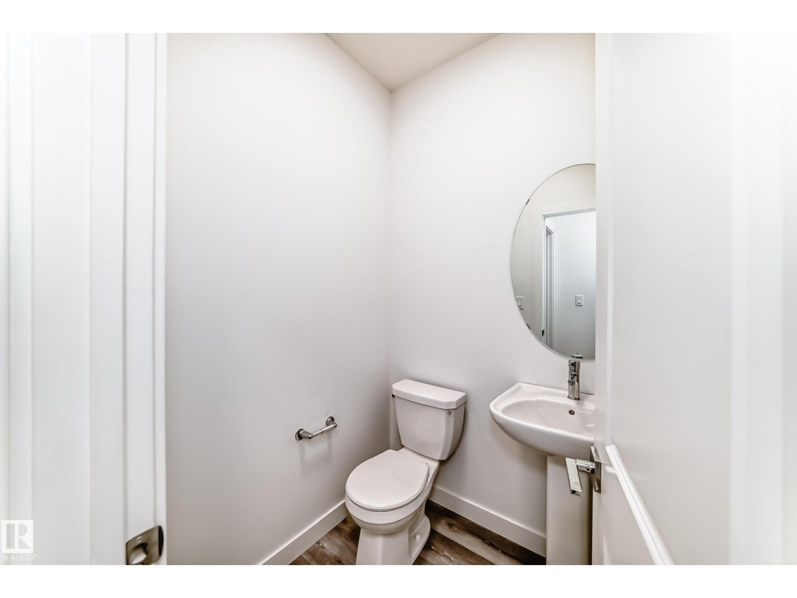 #48 5122 213a St Nw Property Photo 7
