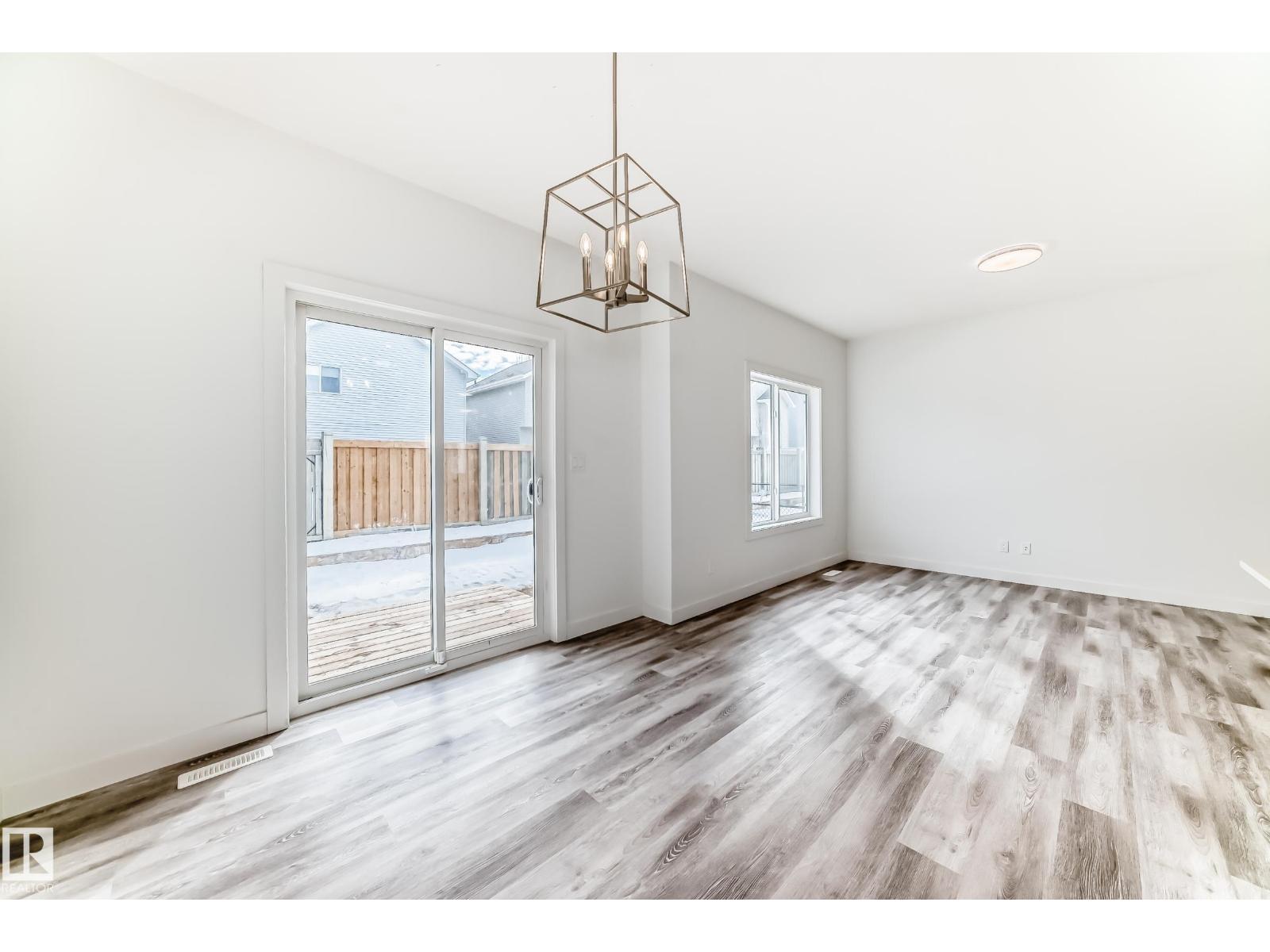 #48 5122 213a St Nw Property Photo 14
