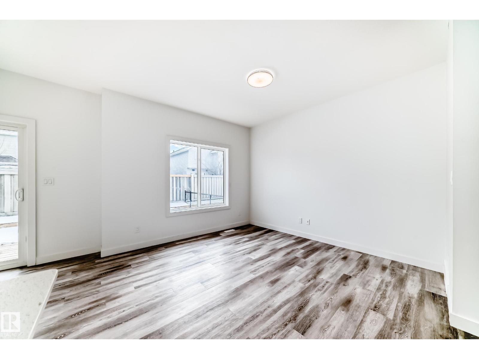 #48 5122 213a St Nw Property Photo 15