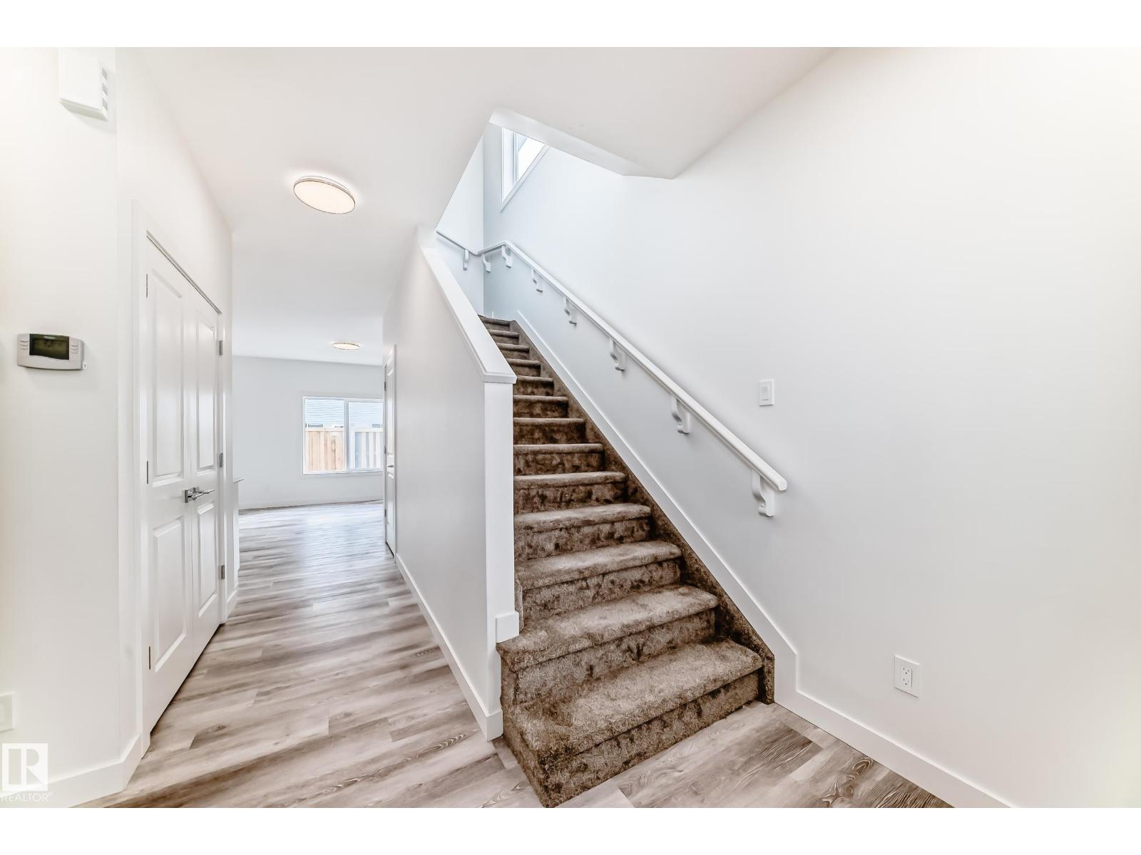 #48 5122 213a St Nw Property Photo 16