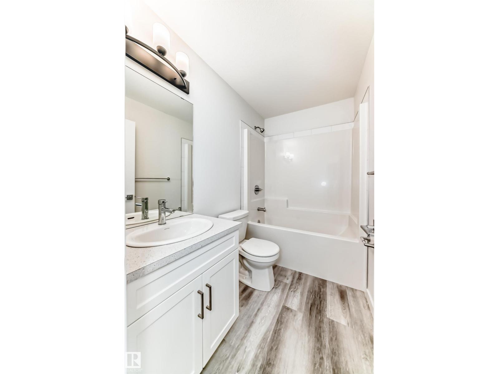 #48 5122 213a St Nw Property Photo 27