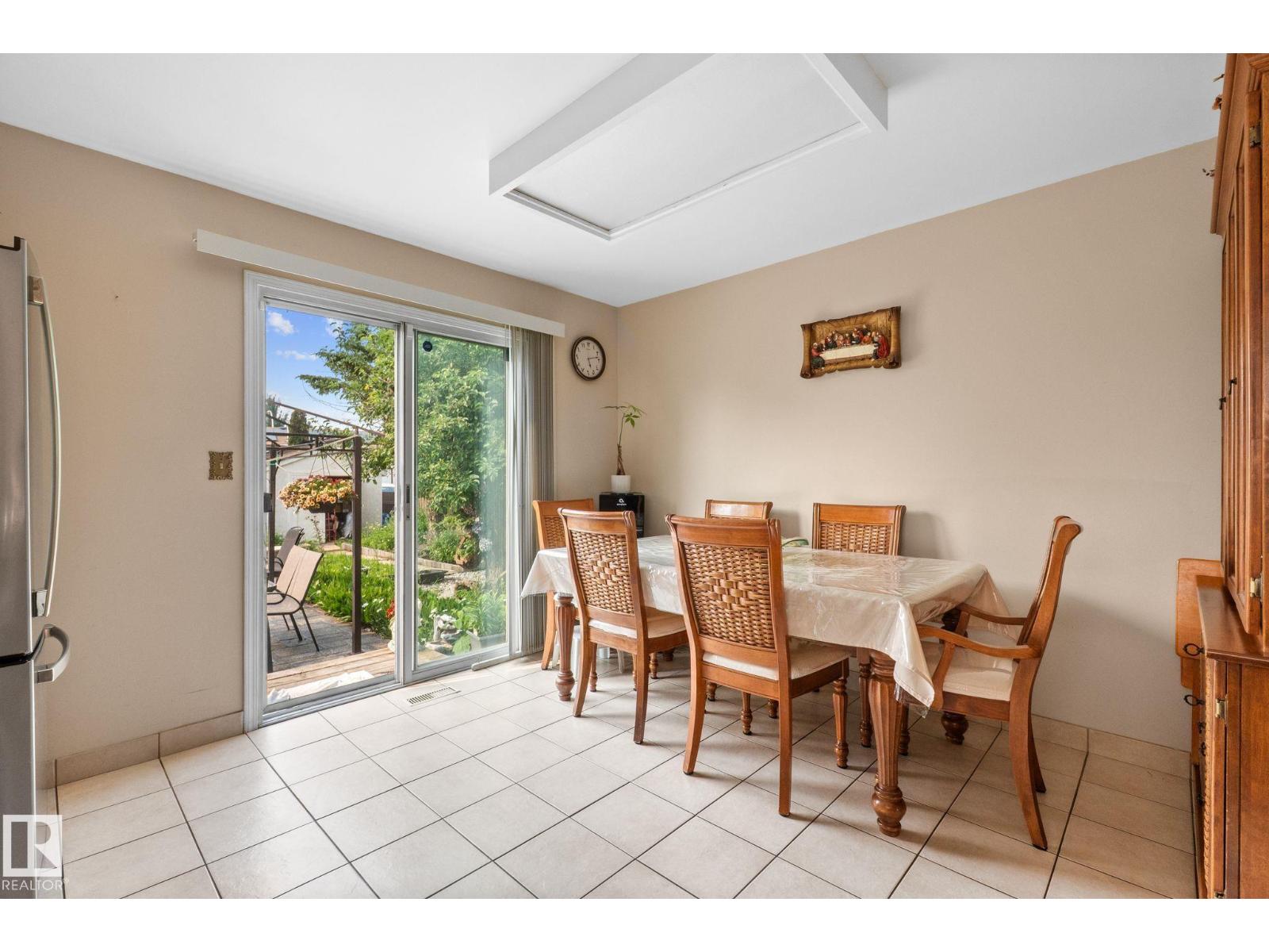 18126 98 Av Nw Property Photo 5