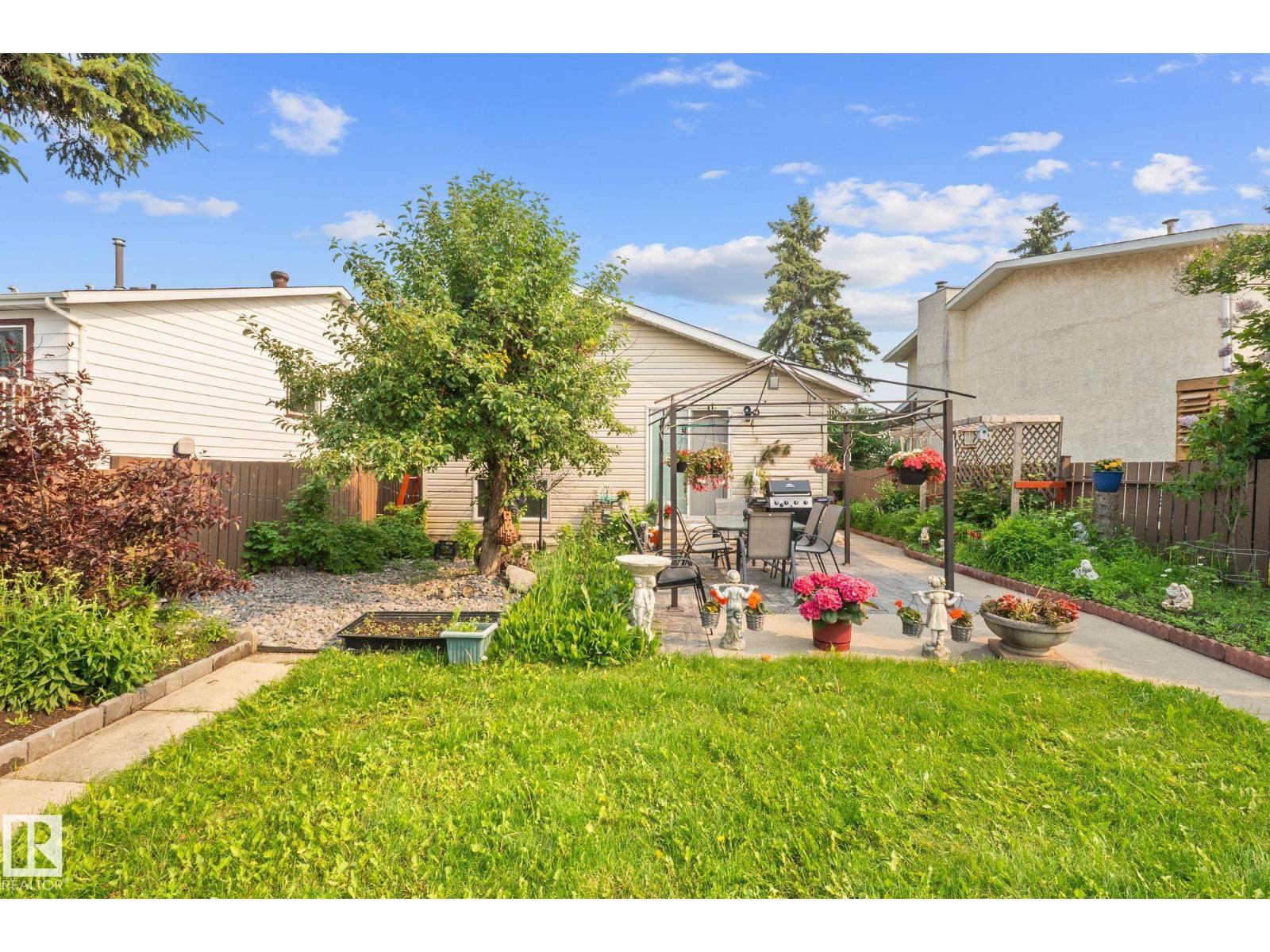 18126 98 Av Nw Property Photo 7