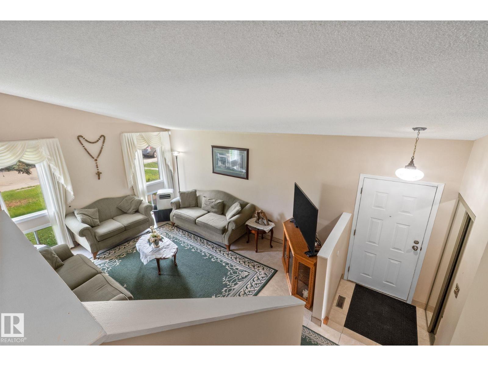 18126 98 Av Nw Property Photo 20