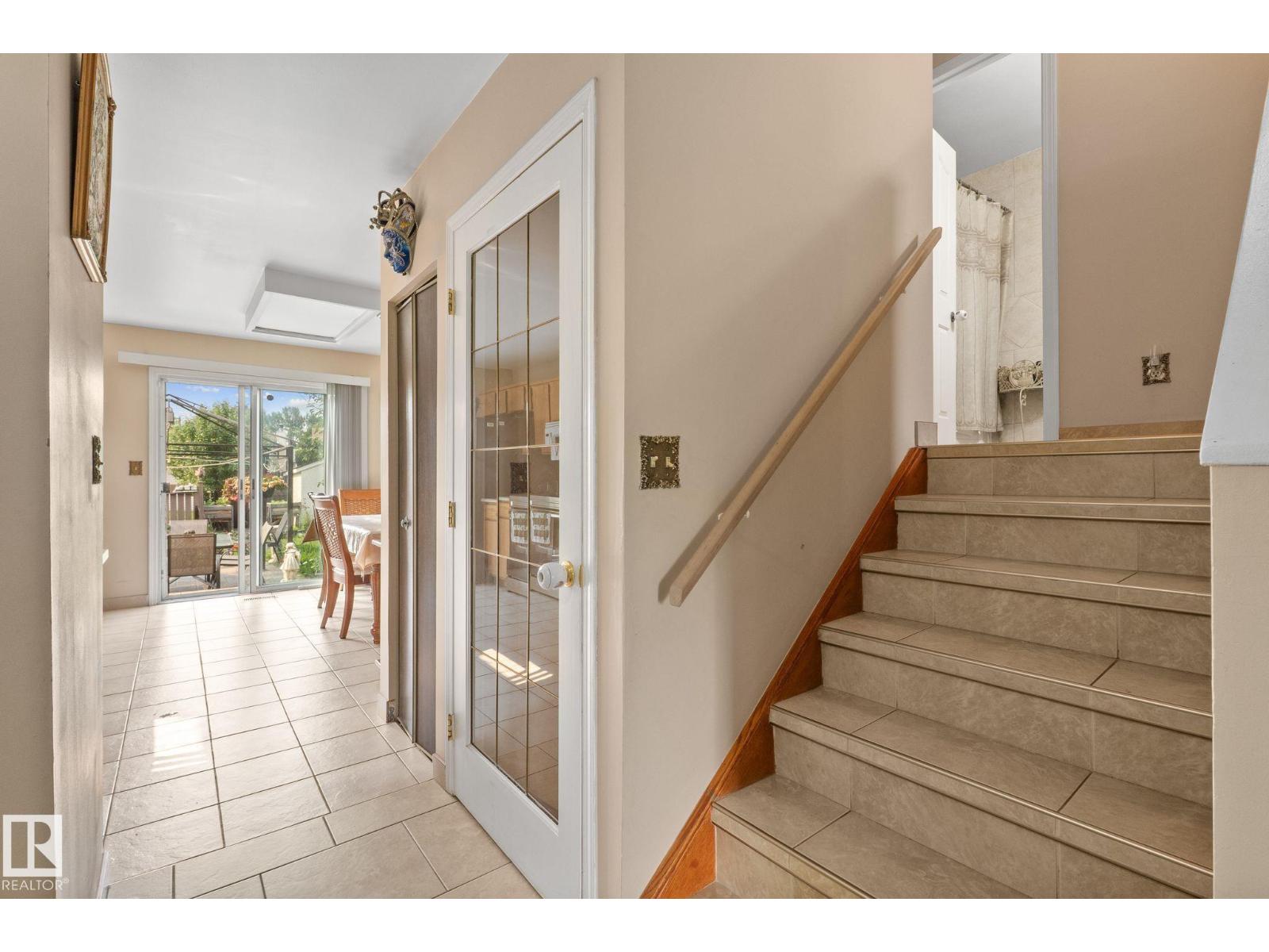 18126 98 Av Nw Property Photo 32