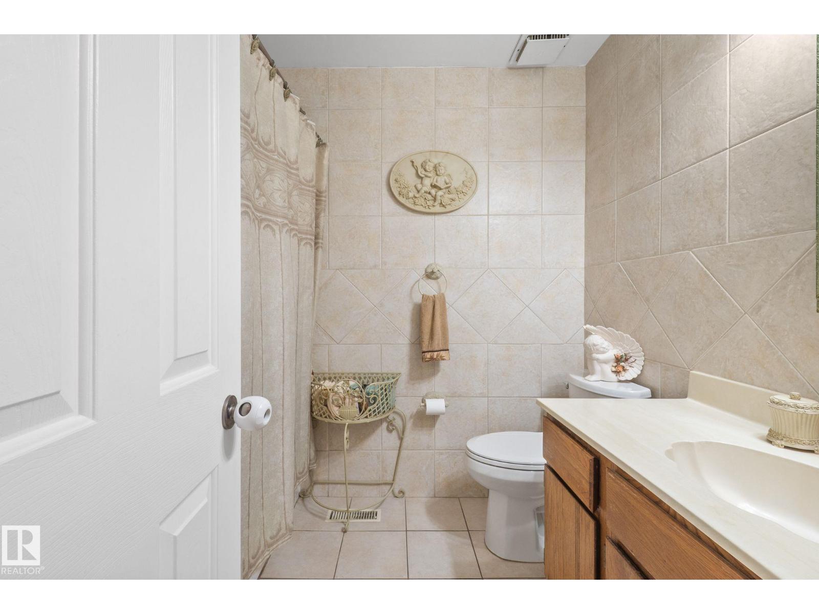 18126 98 Av Nw Property Photo 55
