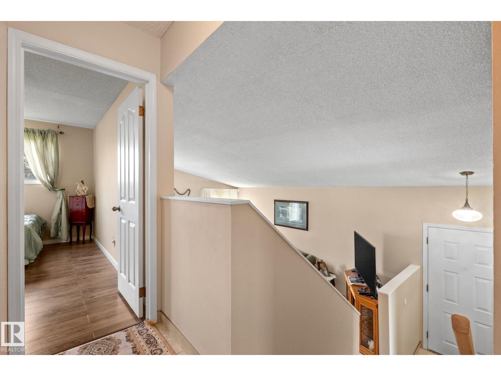 18126 98 Av Nw Property Photo 56