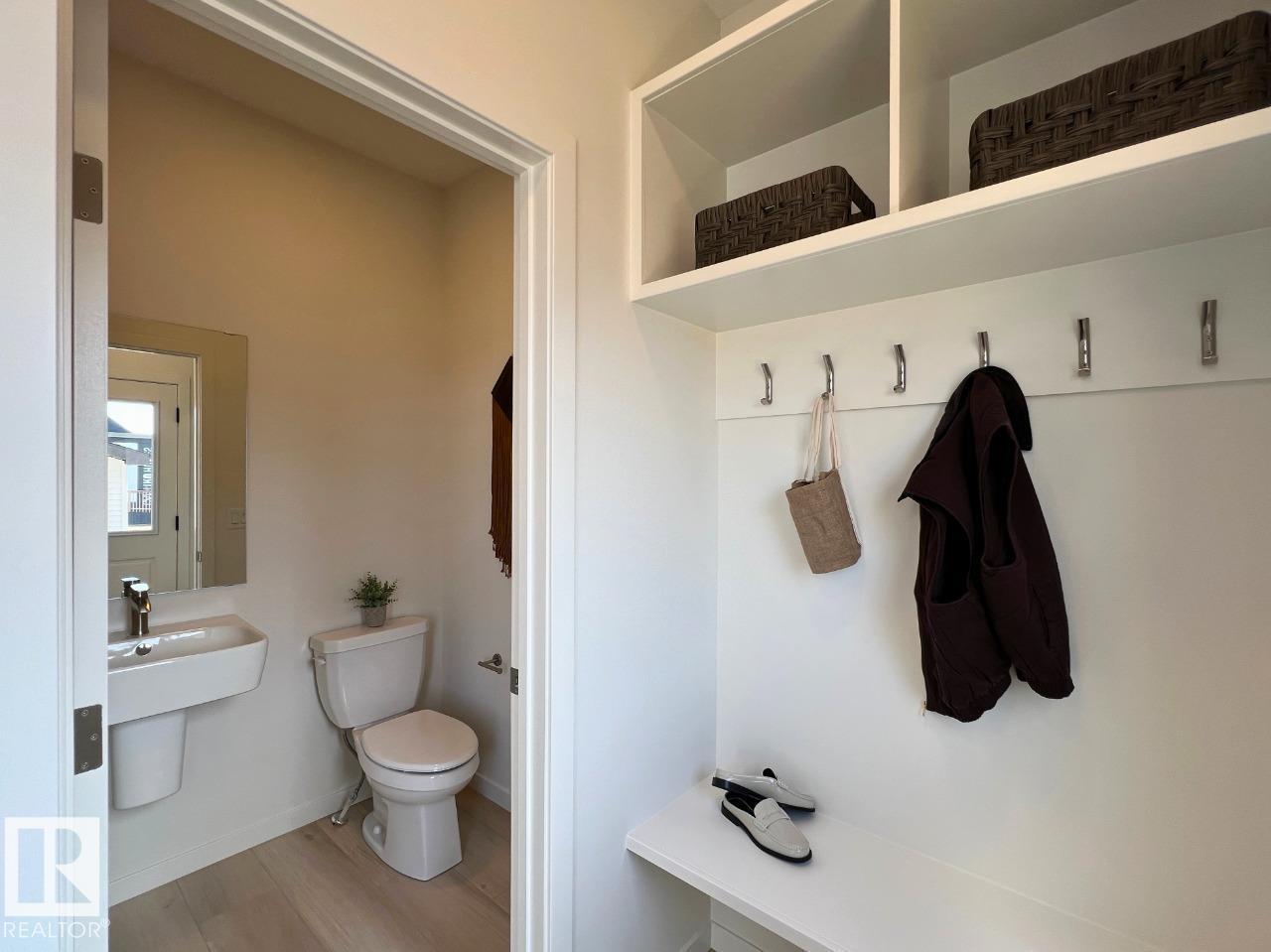 8164 228 St Nw Property Photo 9