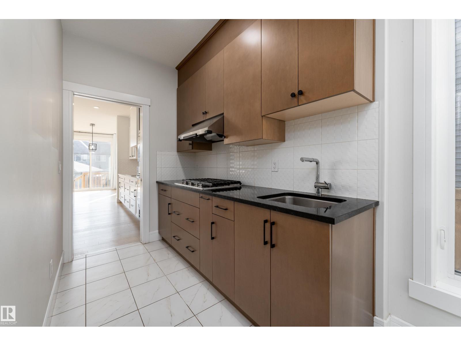 9383 226 St Nw Property Photo 16