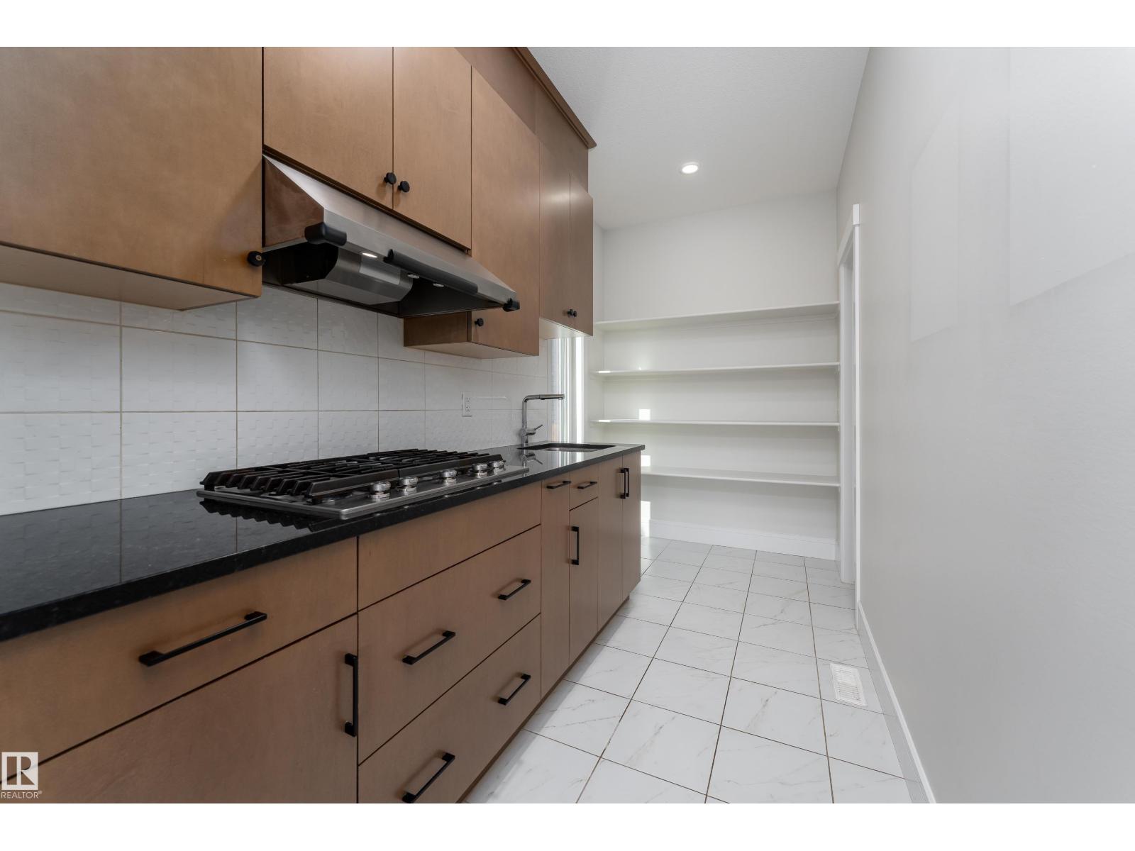 9383 226 St Nw Property Photo 17