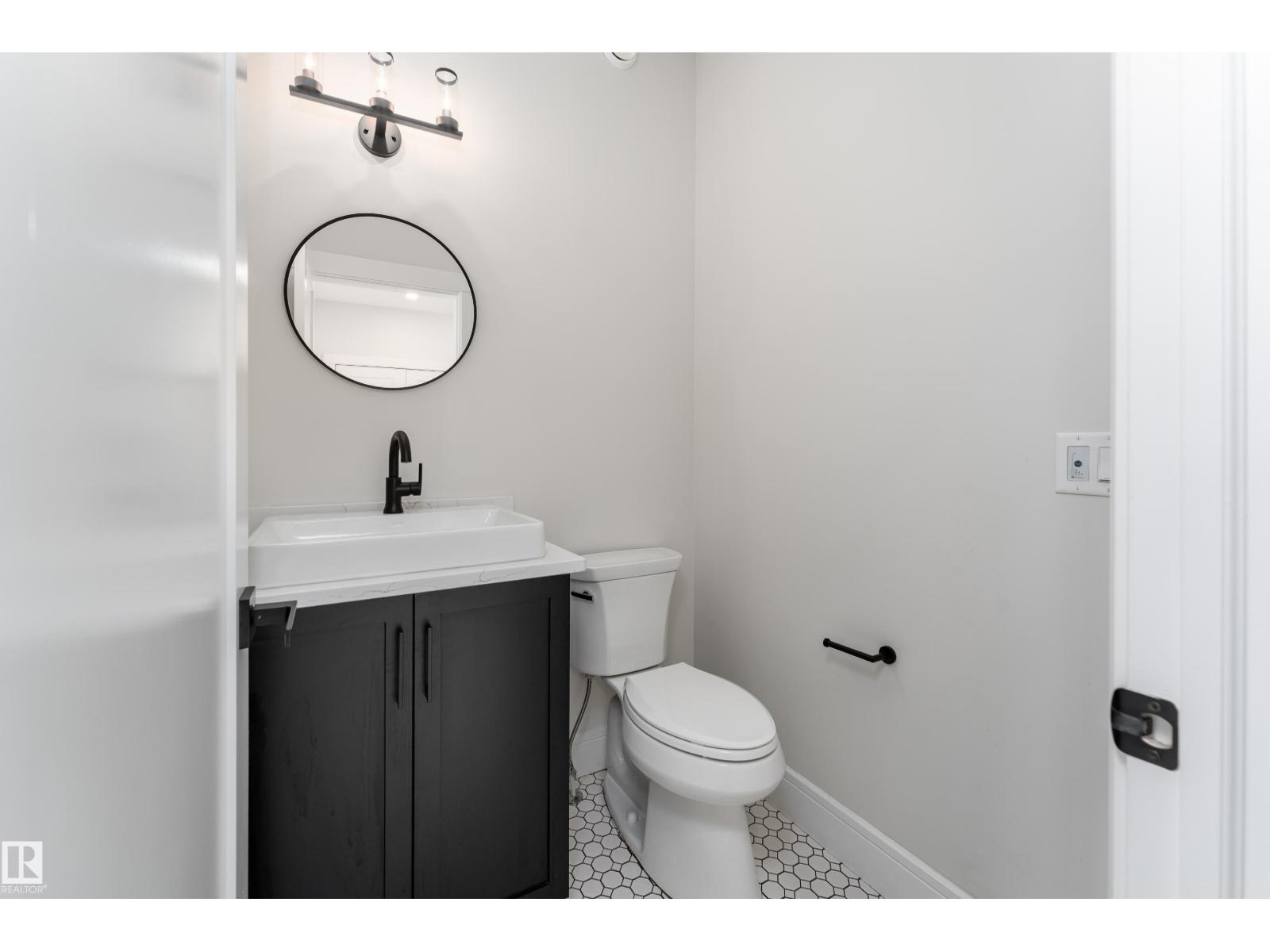 9383 226 St Nw Property Photo 21