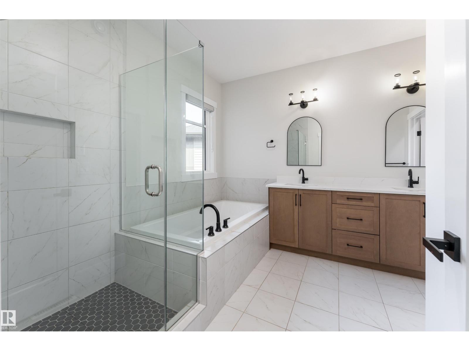 9383 226 St Nw Property Photo 38