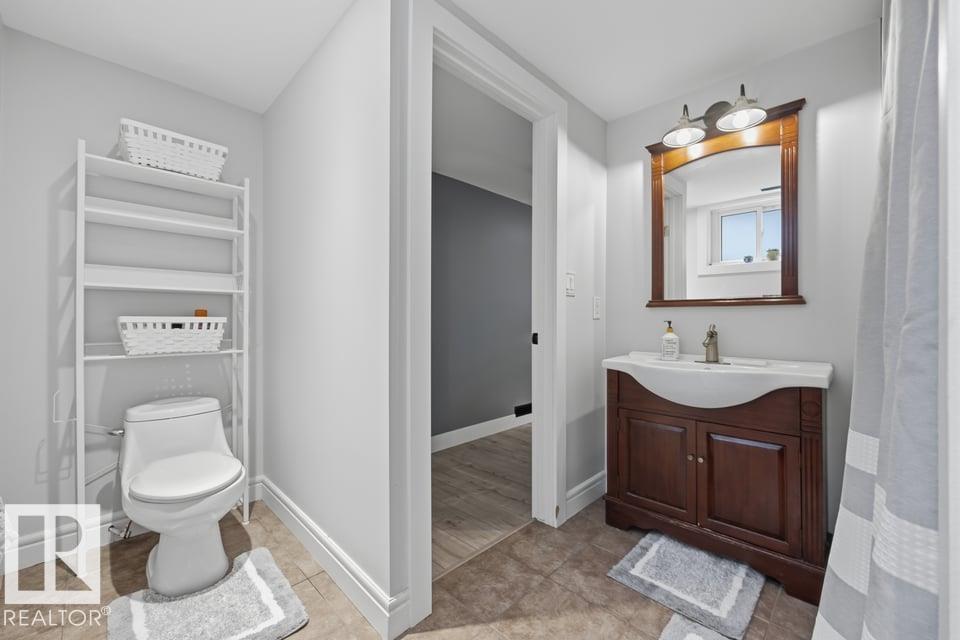 10321 137 St Nw Property Photo 39