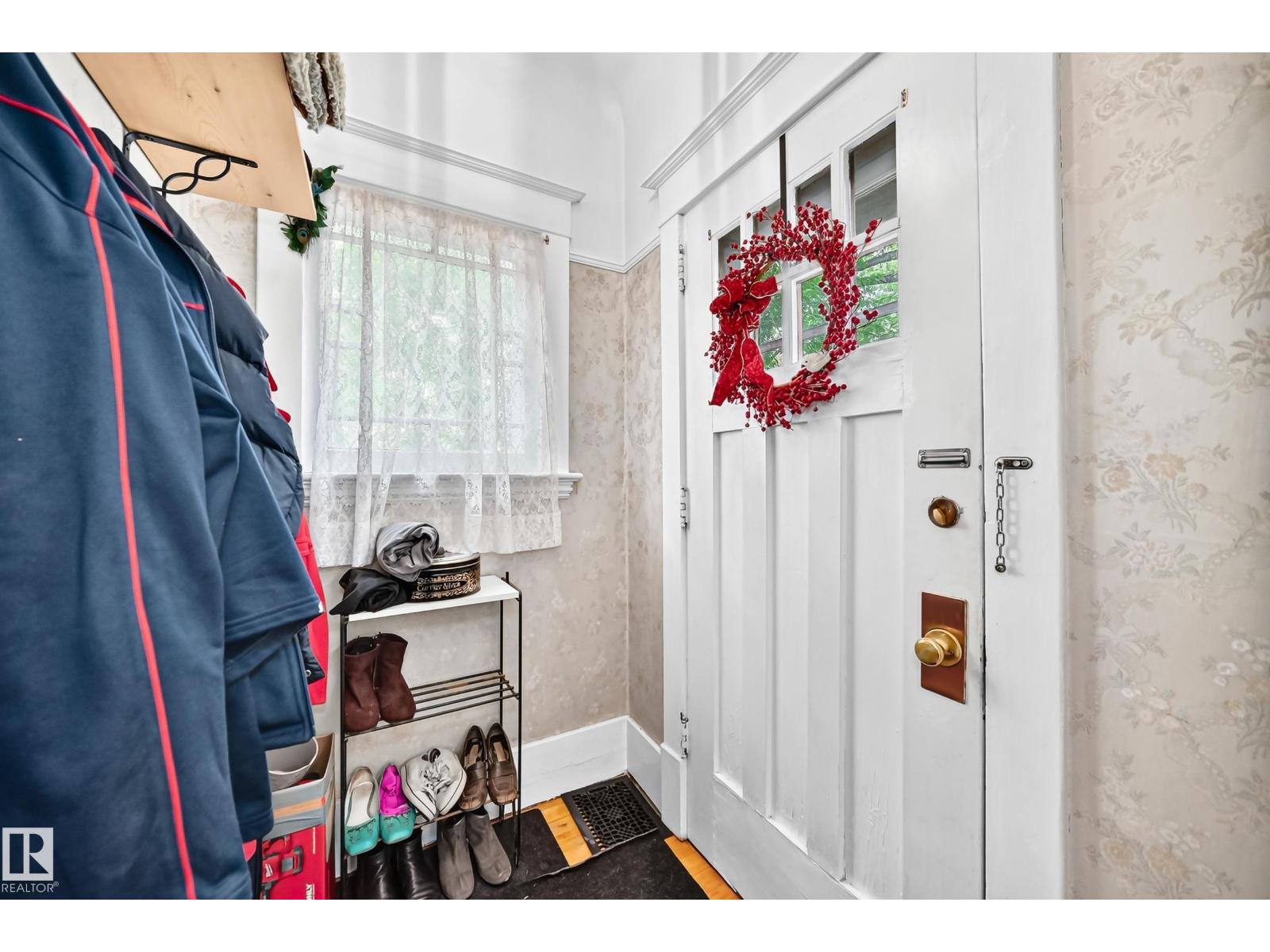 8630 108a St Nw Property Photo 4