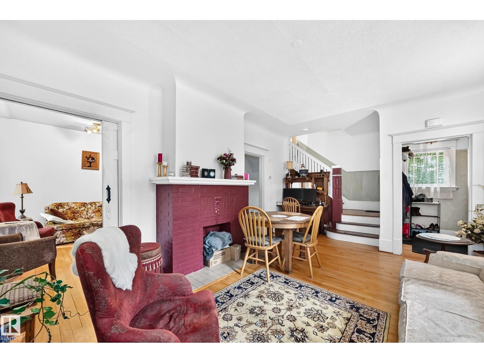 8630 108a St Nw Property Photo 6