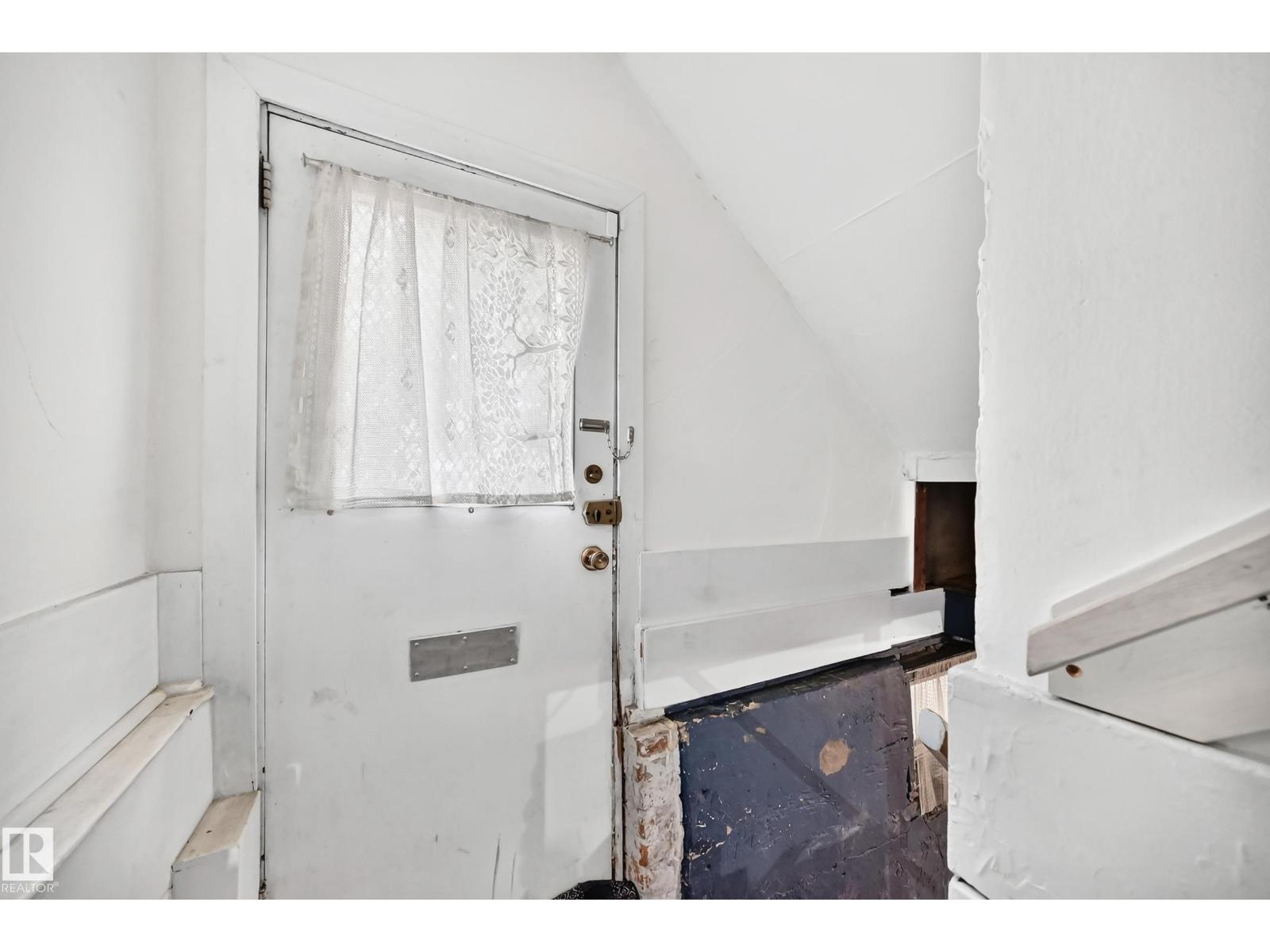 8630 108a St Nw Property Photo 17