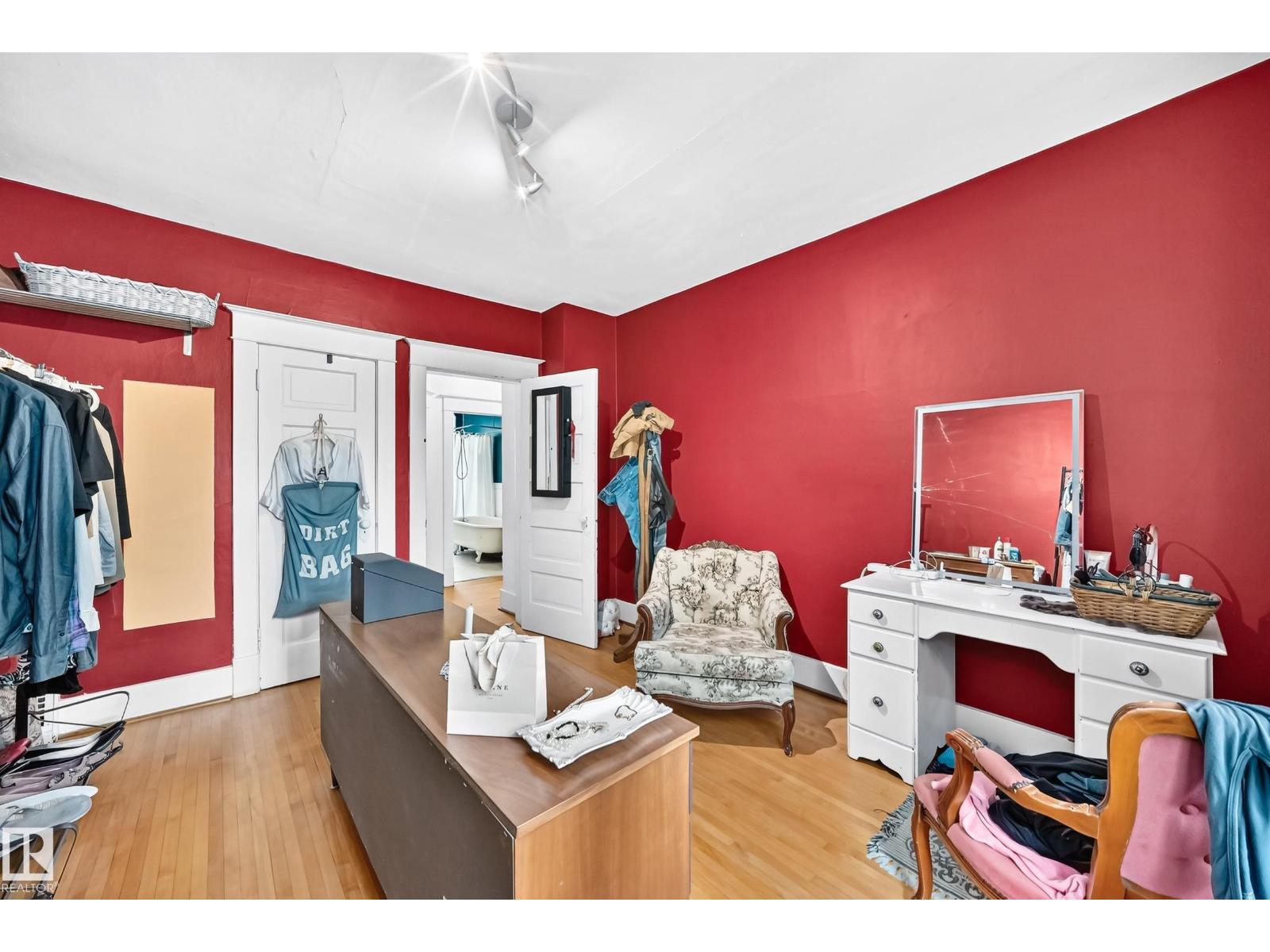 8630 108a St Nw Property Photo 28