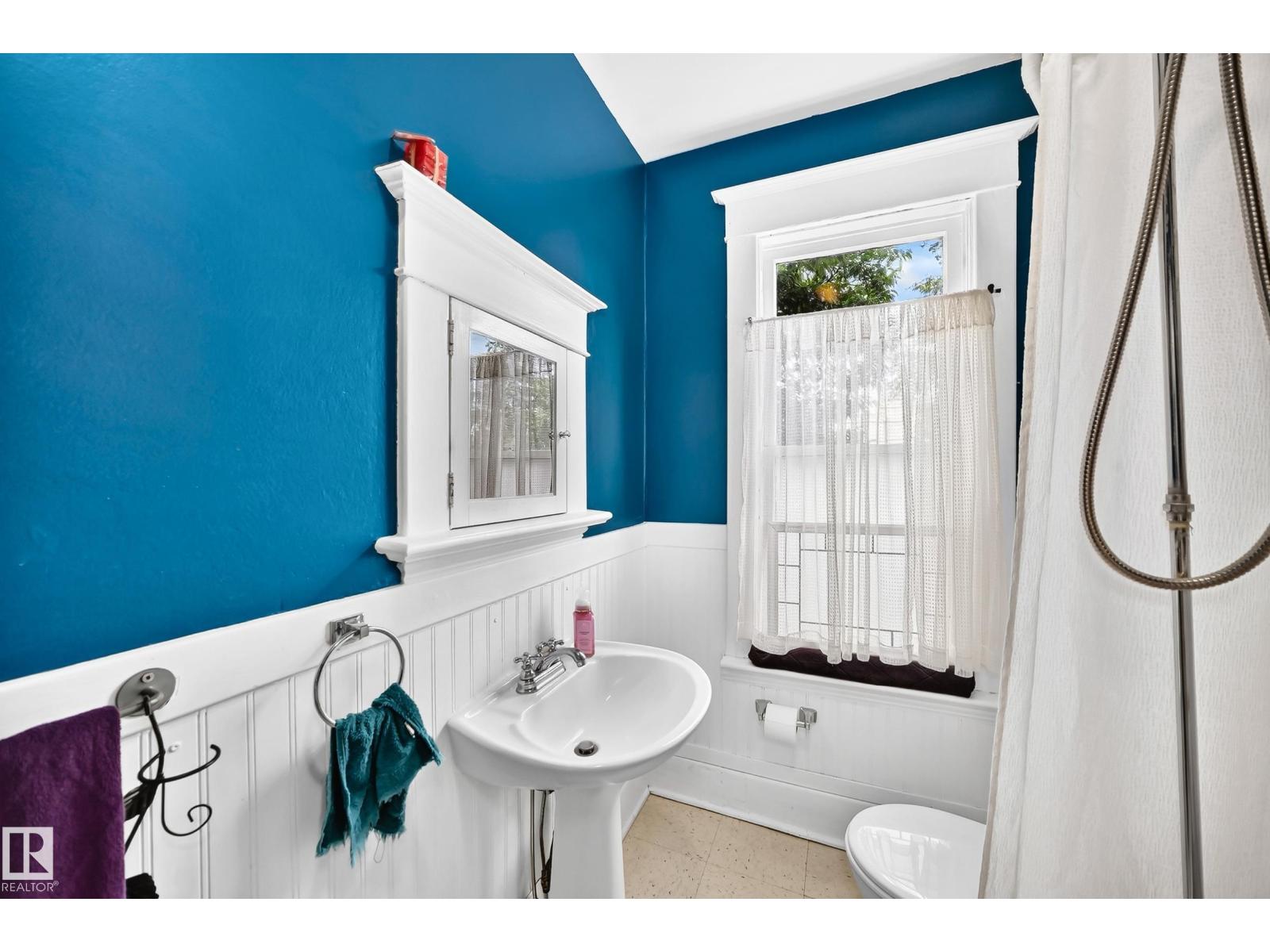 8630 108a St Nw Property Photo 37