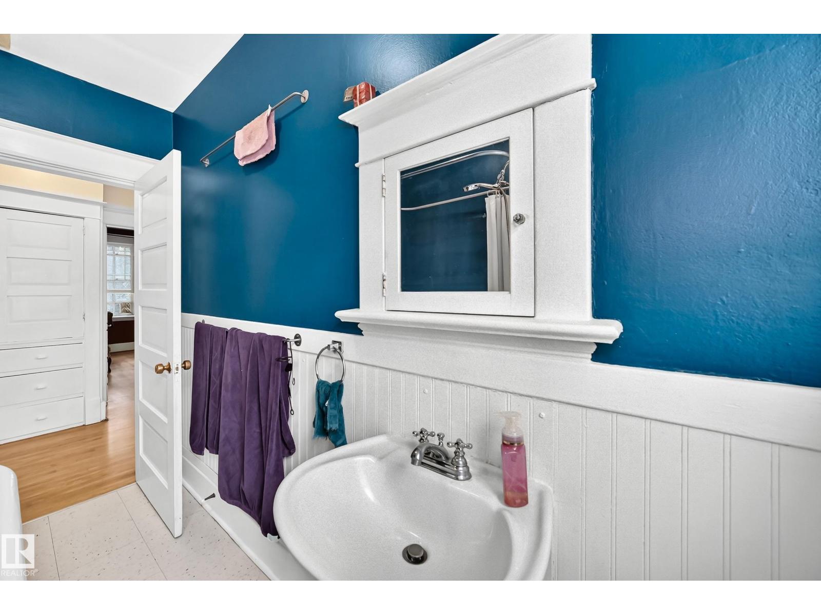 8630 108a St Nw Property Photo 38