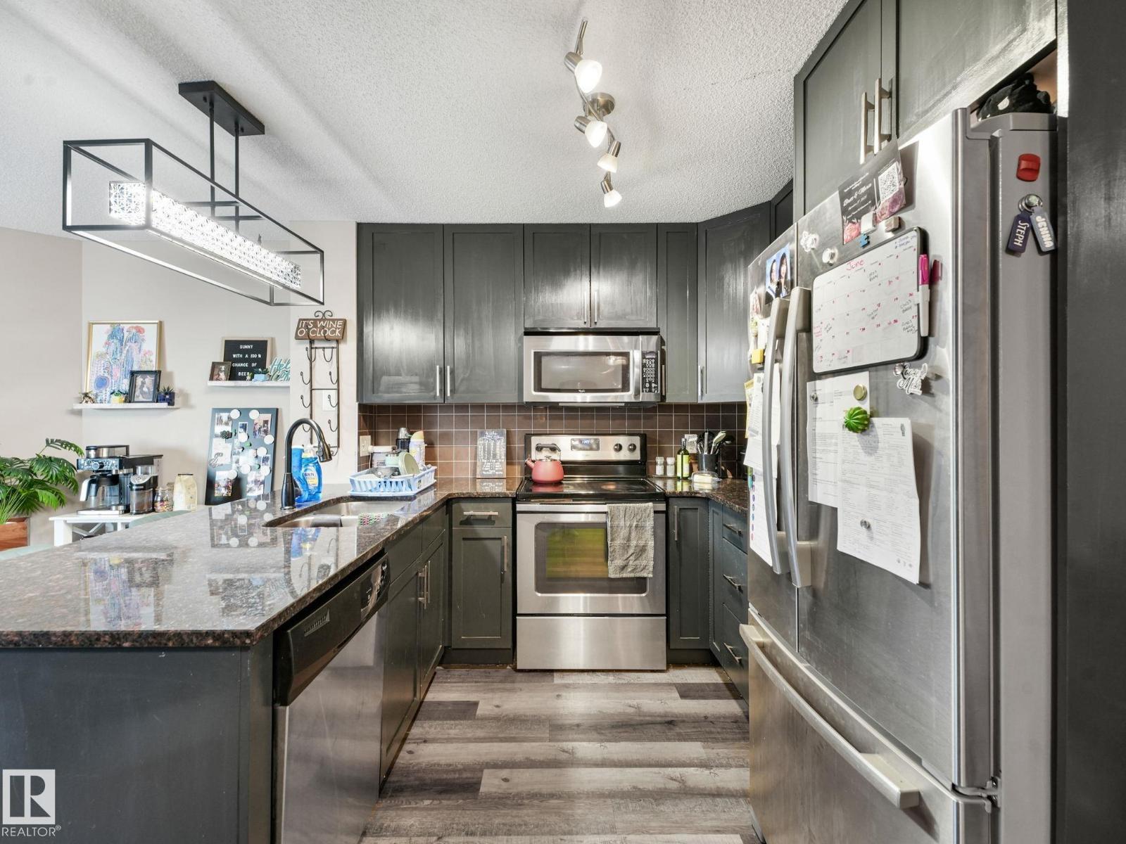 #214 2204 44 Av Nw Property Photo 15