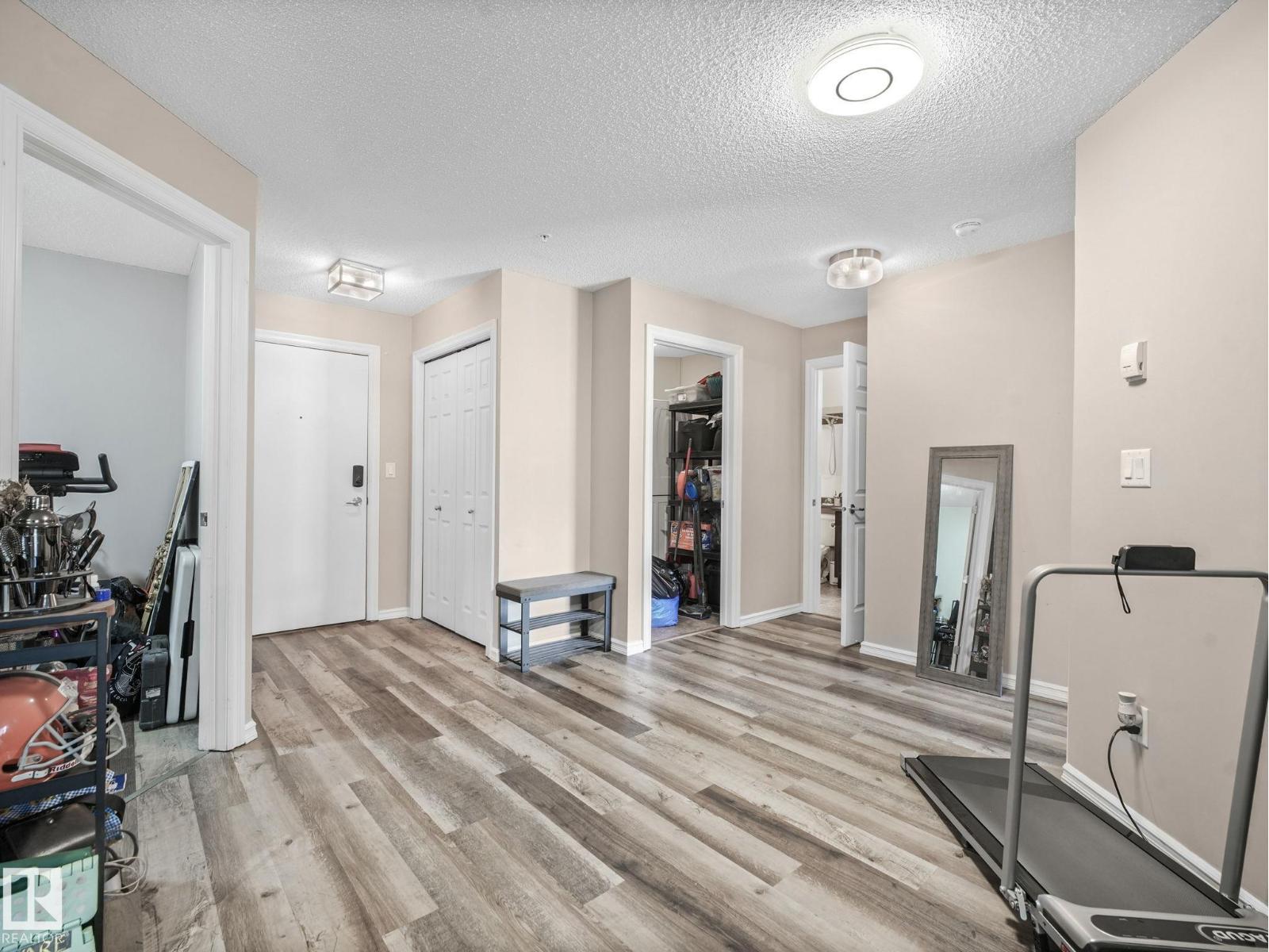 #214 2204 44 Av Nw Property Photo 18