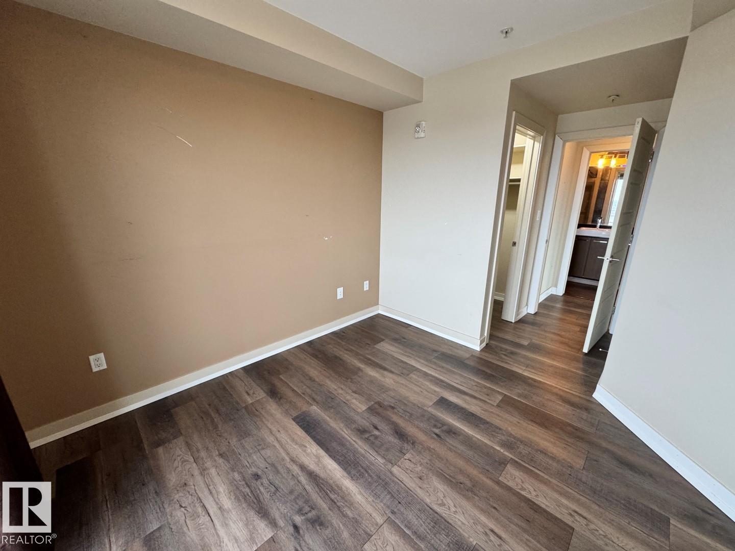 #1804 10388 105 St Nw Property Photo 13