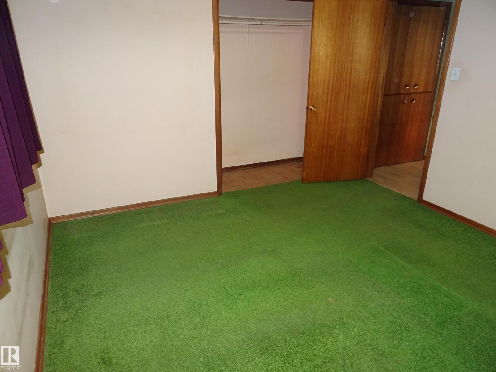 5036 52 St Property Photo 17