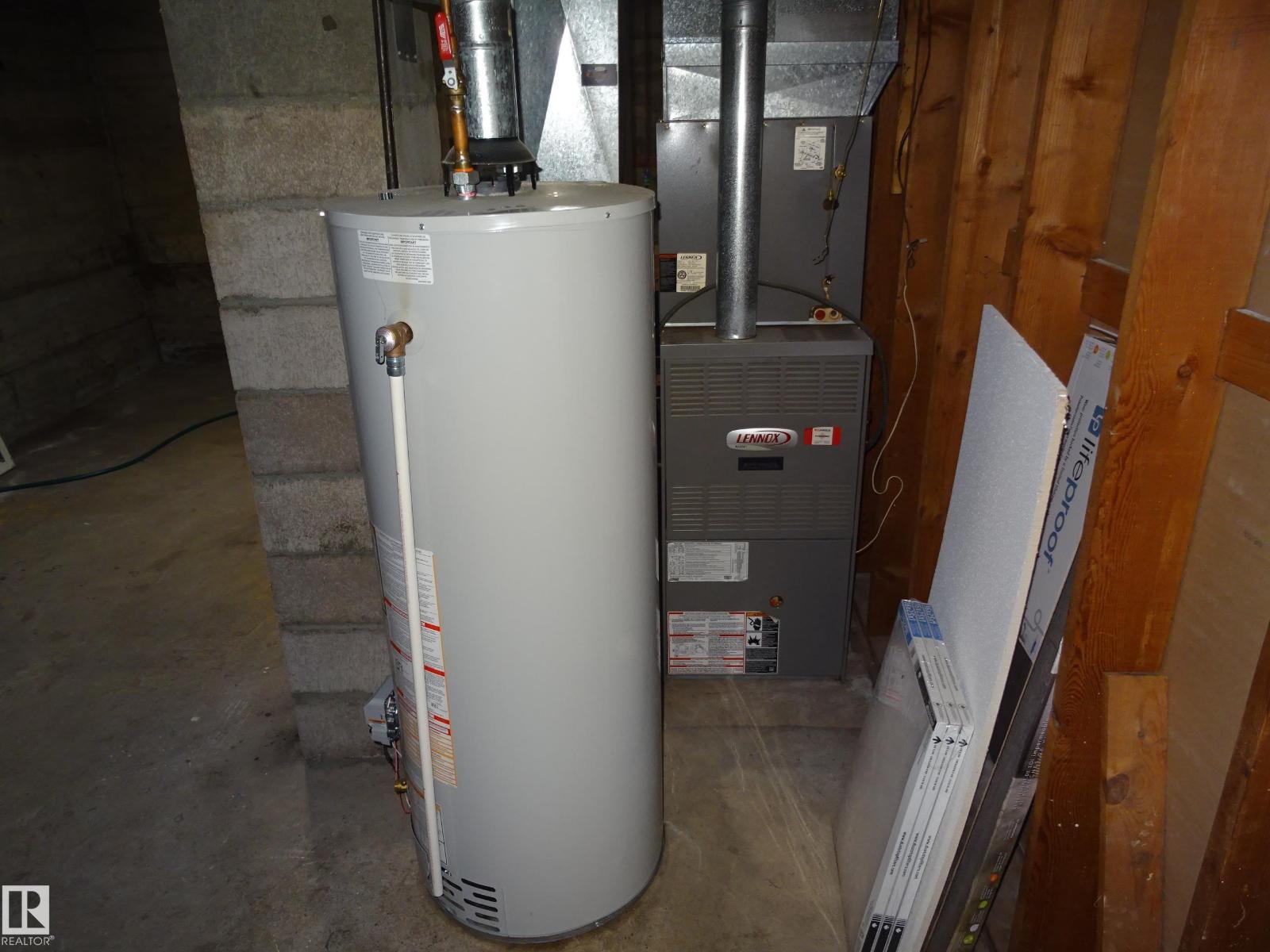 5036 52 St Property Photo 24