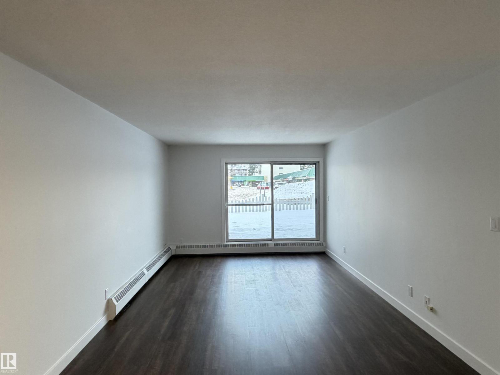 #103 10511 19 Av Nw Property Photo 8