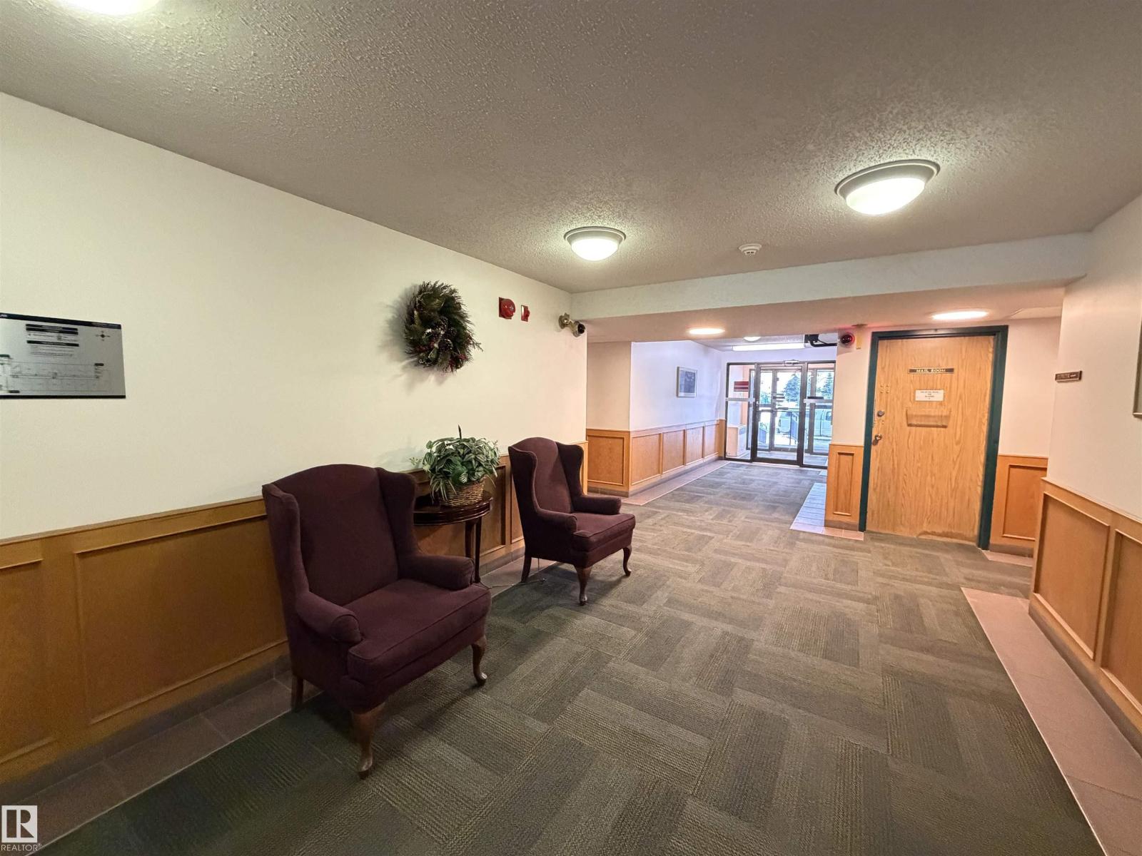 #103 10511 19 Av Nw Property Photo 22