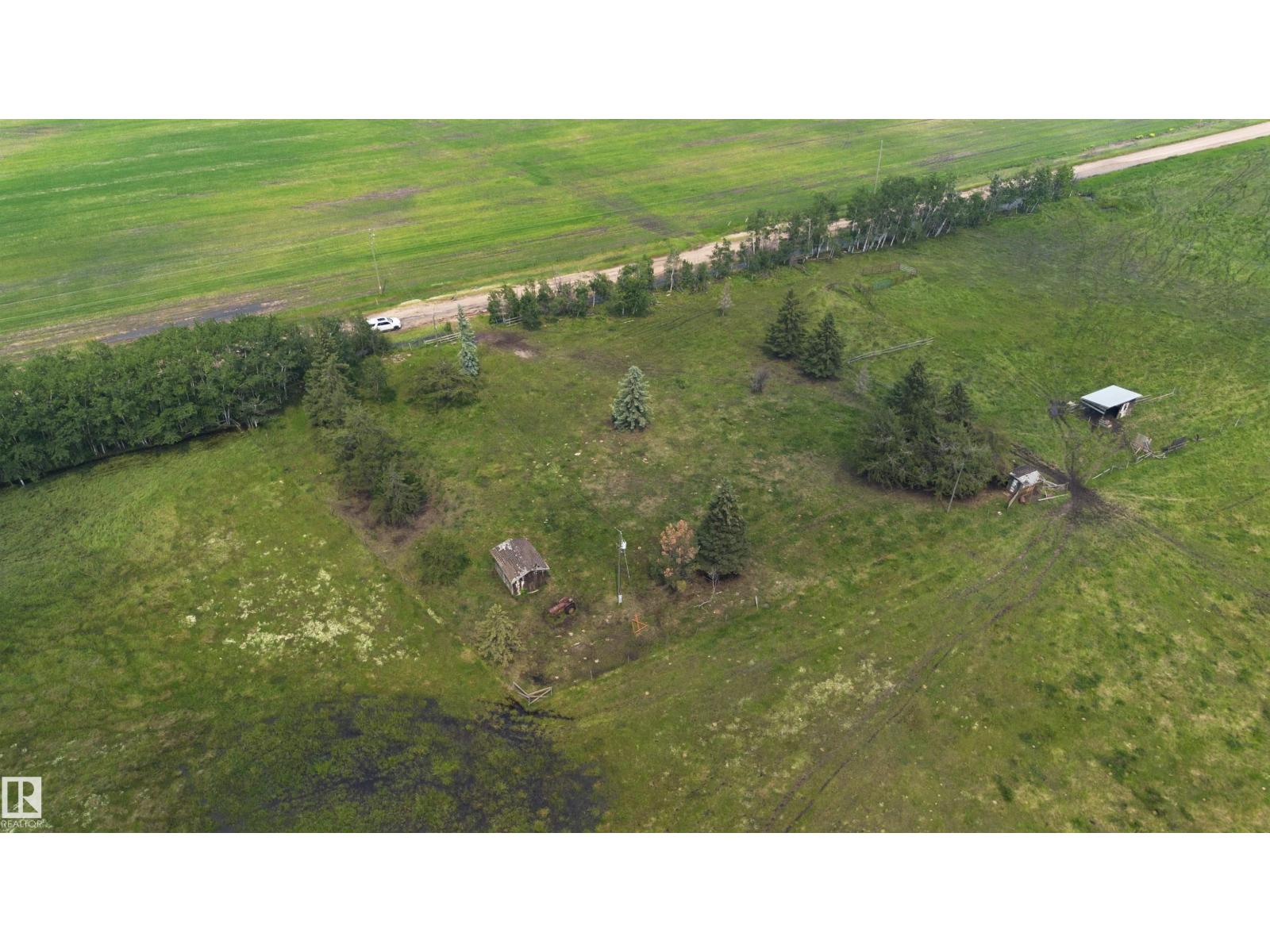 242xx Twp Rd 592 Property Photo 4