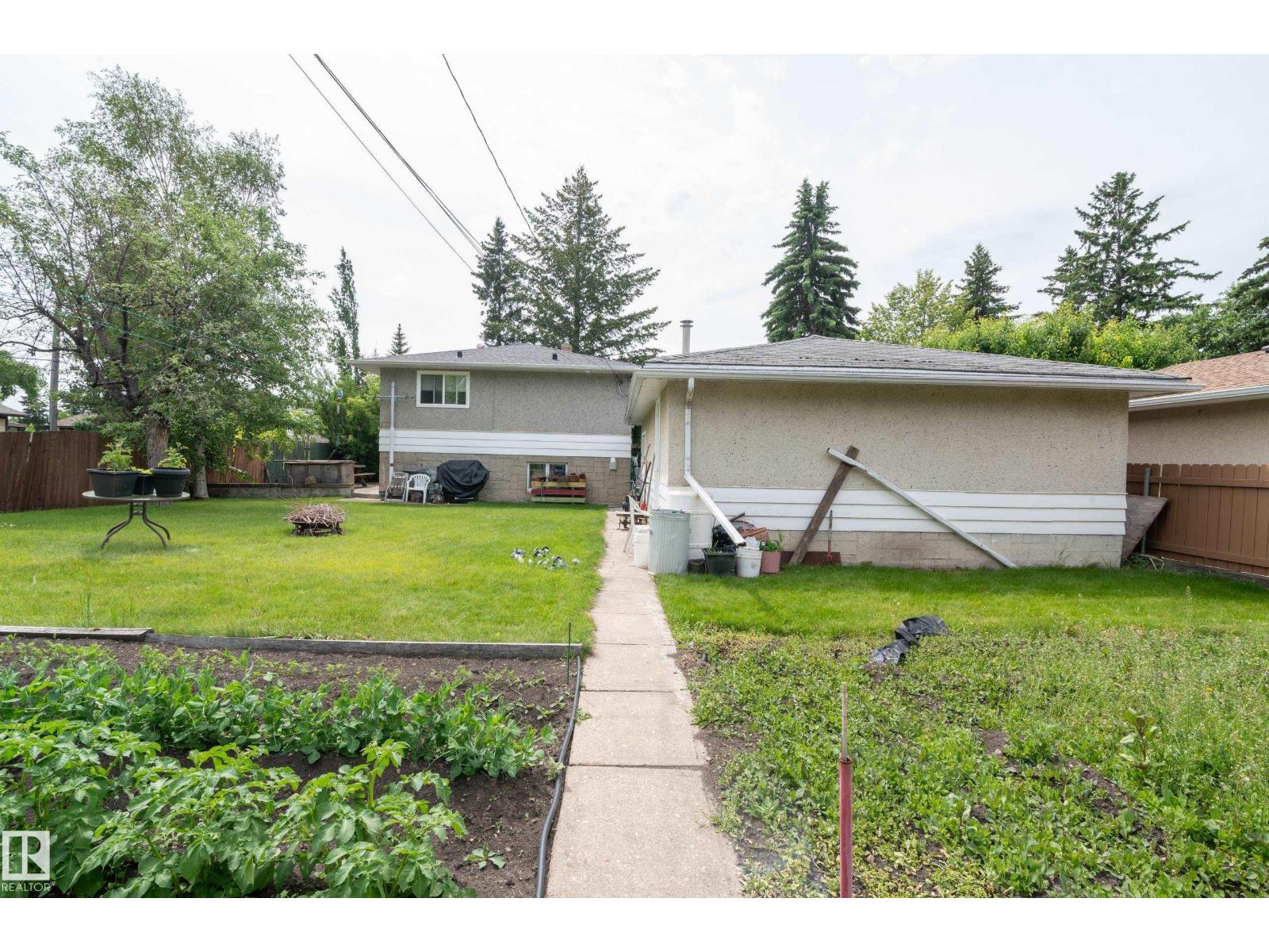 8316 73 Av Nw Property Photo 6
