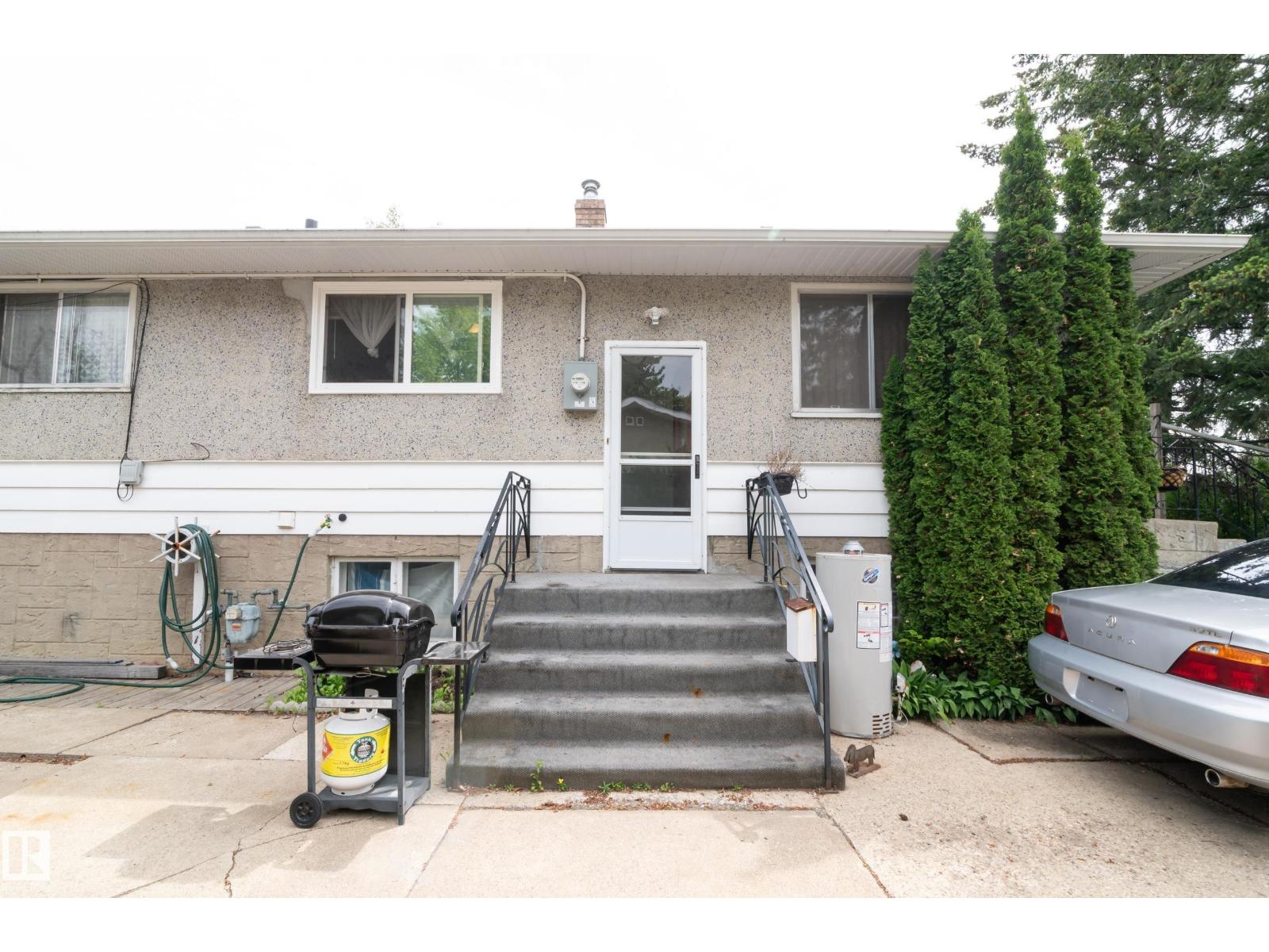 8316 73 Av Nw Property Photo 7