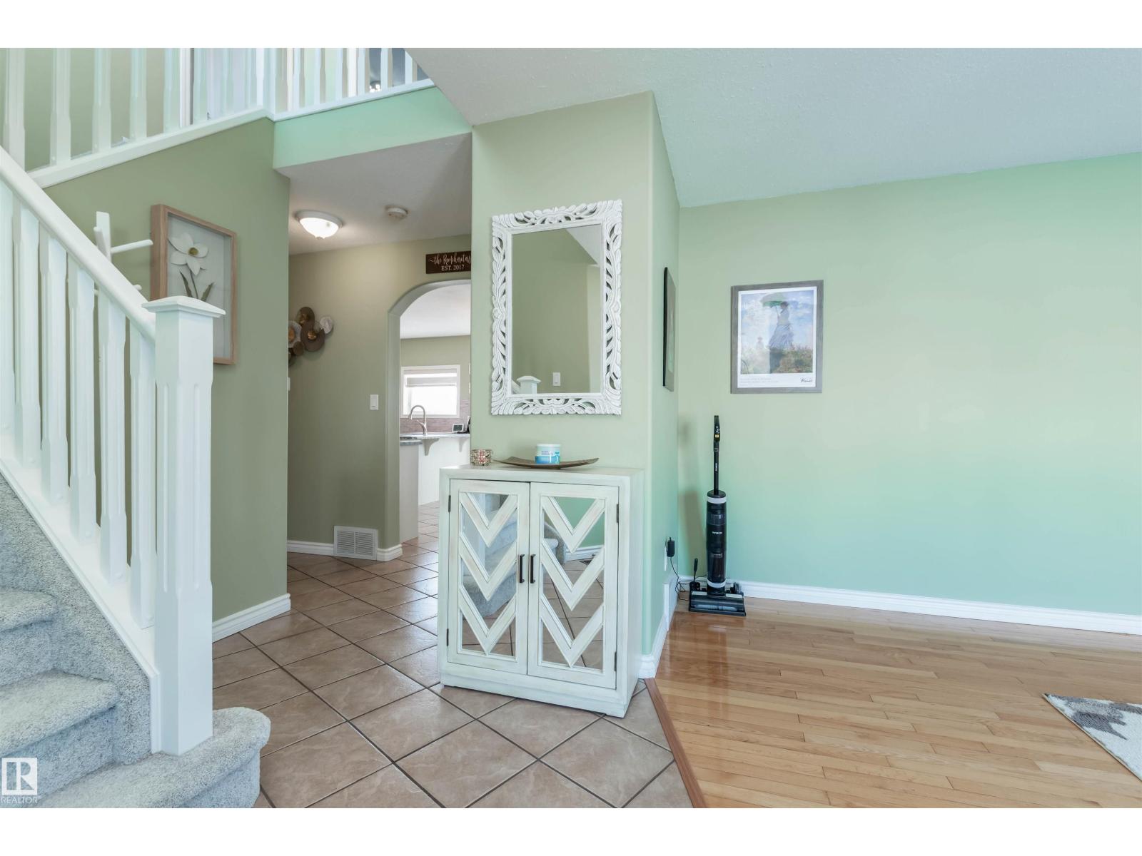 330 Huffman Cr Nw Property Photo 3