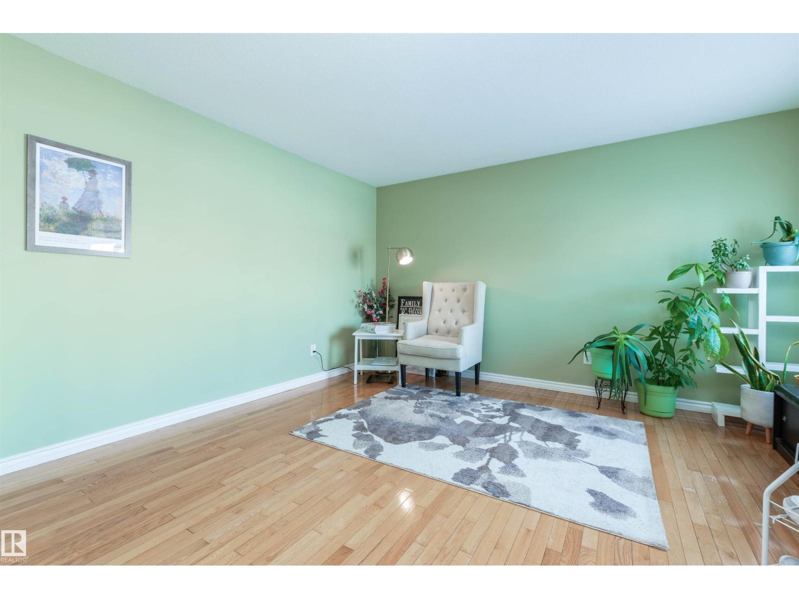 330 Huffman Cr Nw Property Photo 4