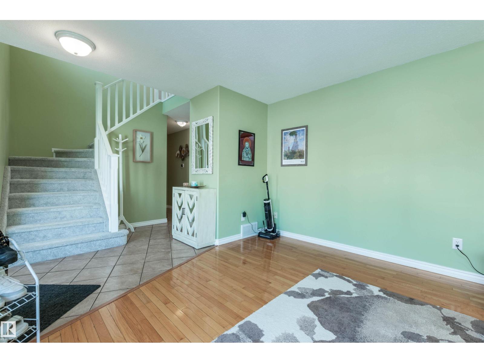 330 Huffman Cr Nw Property Photo 6