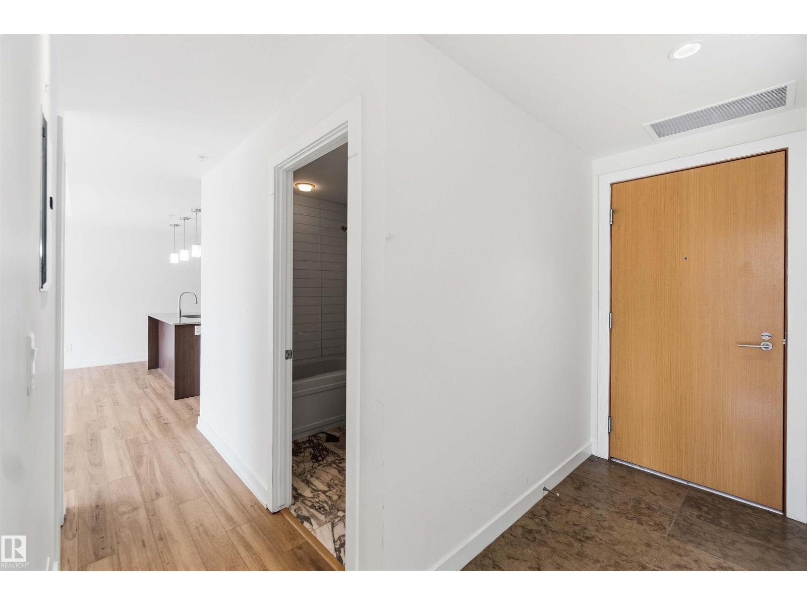 #504 2510 109 St Nw Property Photo 13