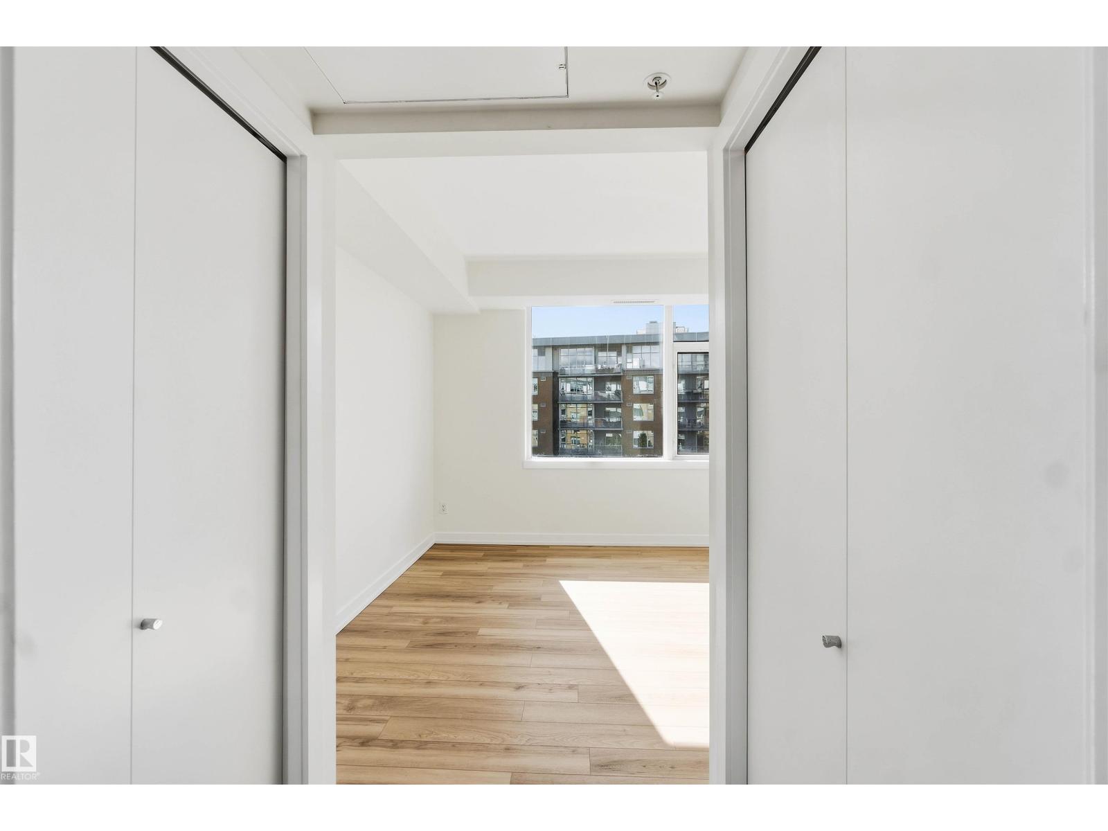 #504 2510 109 St Nw Property Photo 35