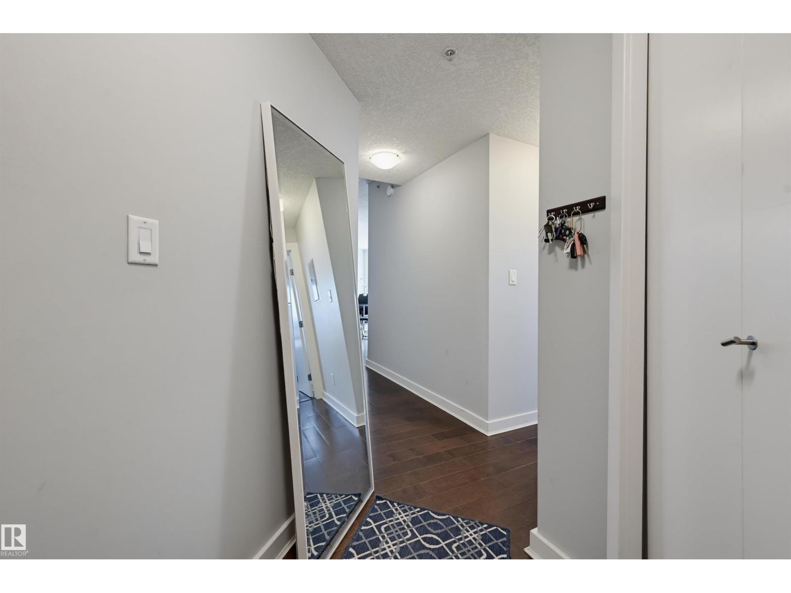 #2204 10152 104 St Nw Property Photo 6