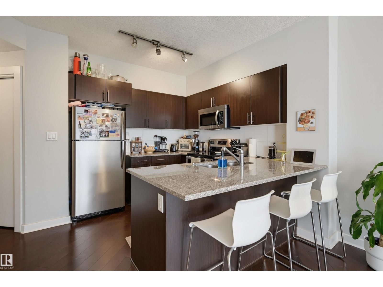 #2204 10152 104 St Nw Property Photo 12