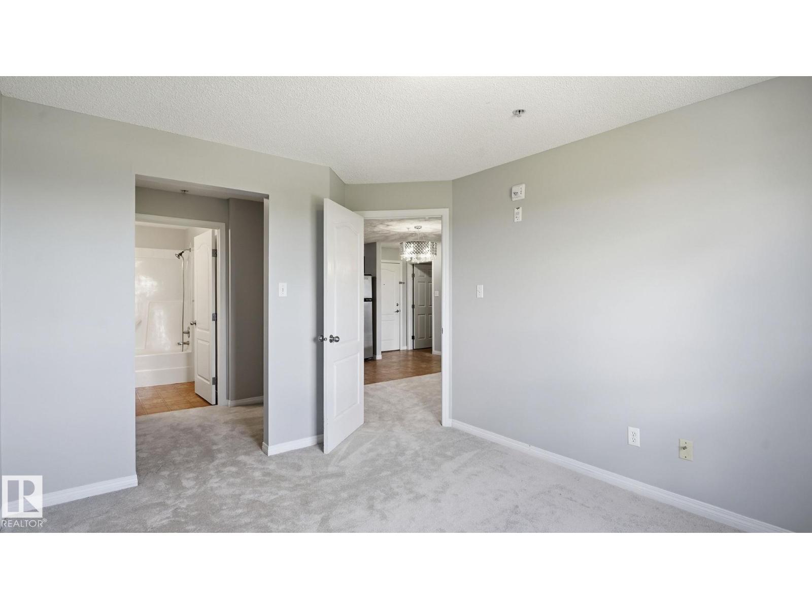 #7319 7327 South Terwillegar Dr Nw Property Photo 14