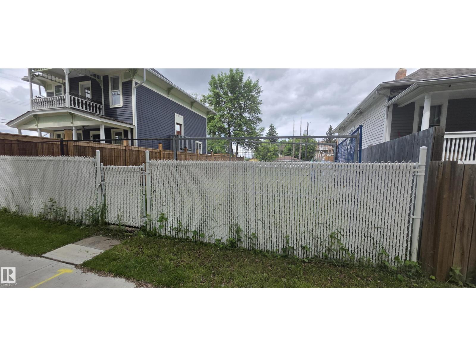 9546 106a Av Nw Property Photo 1