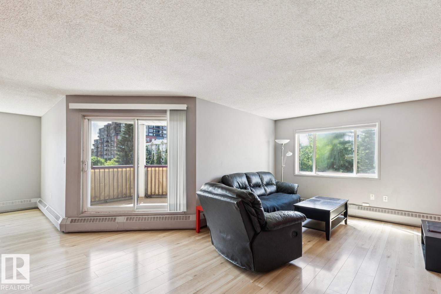 #239 10636 120 St Nw Property Photo 10