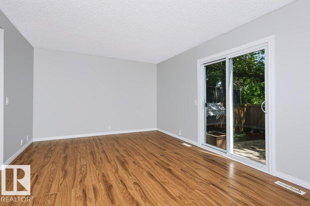 #24 14511 52 St Nw Property Photo 14