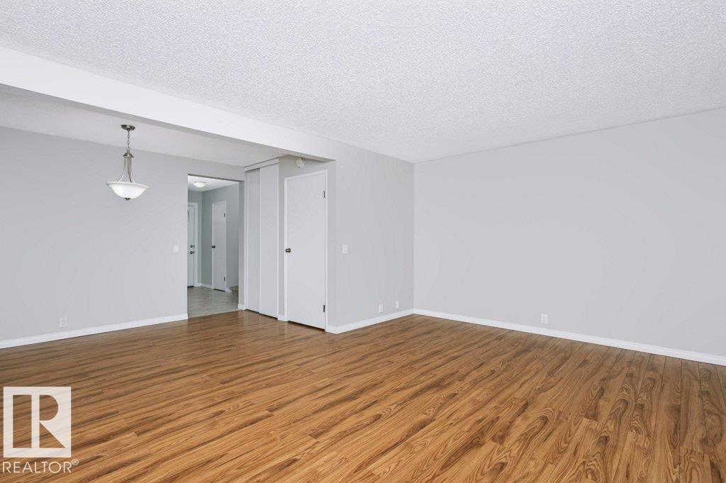 #24 14511 52 St Nw Property Photo 17