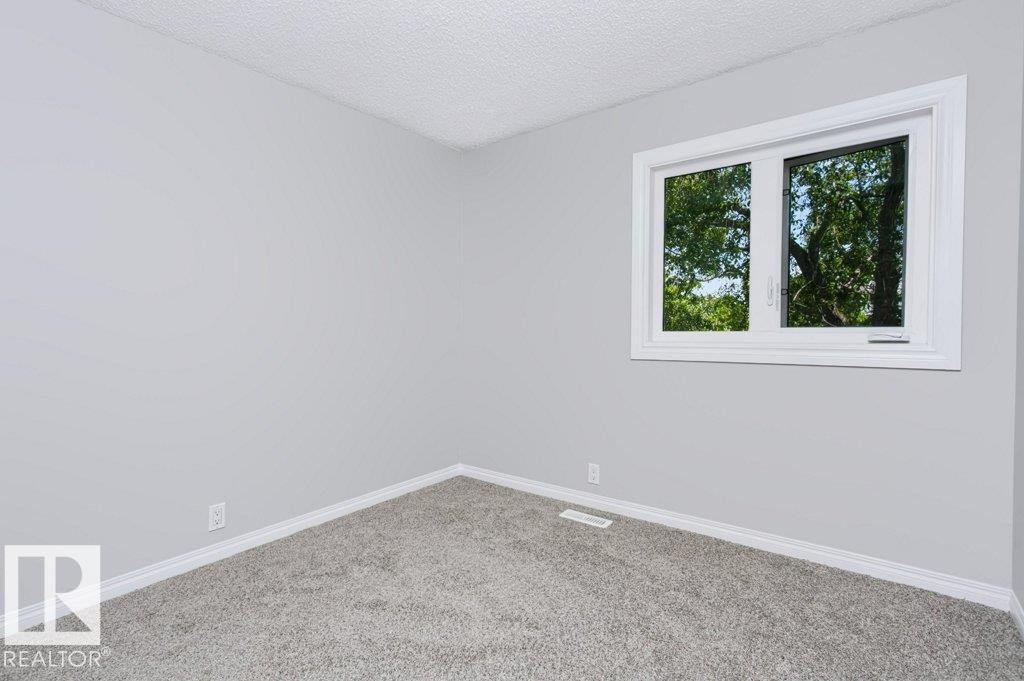 #24 14511 52 St Nw Property Photo 26