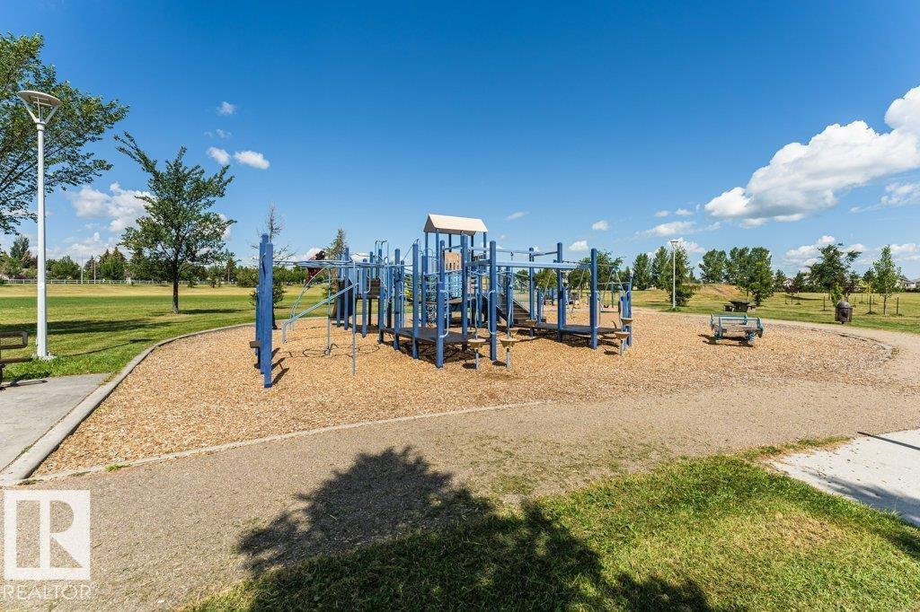 #24 14511 52 St Nw Property Photo 46