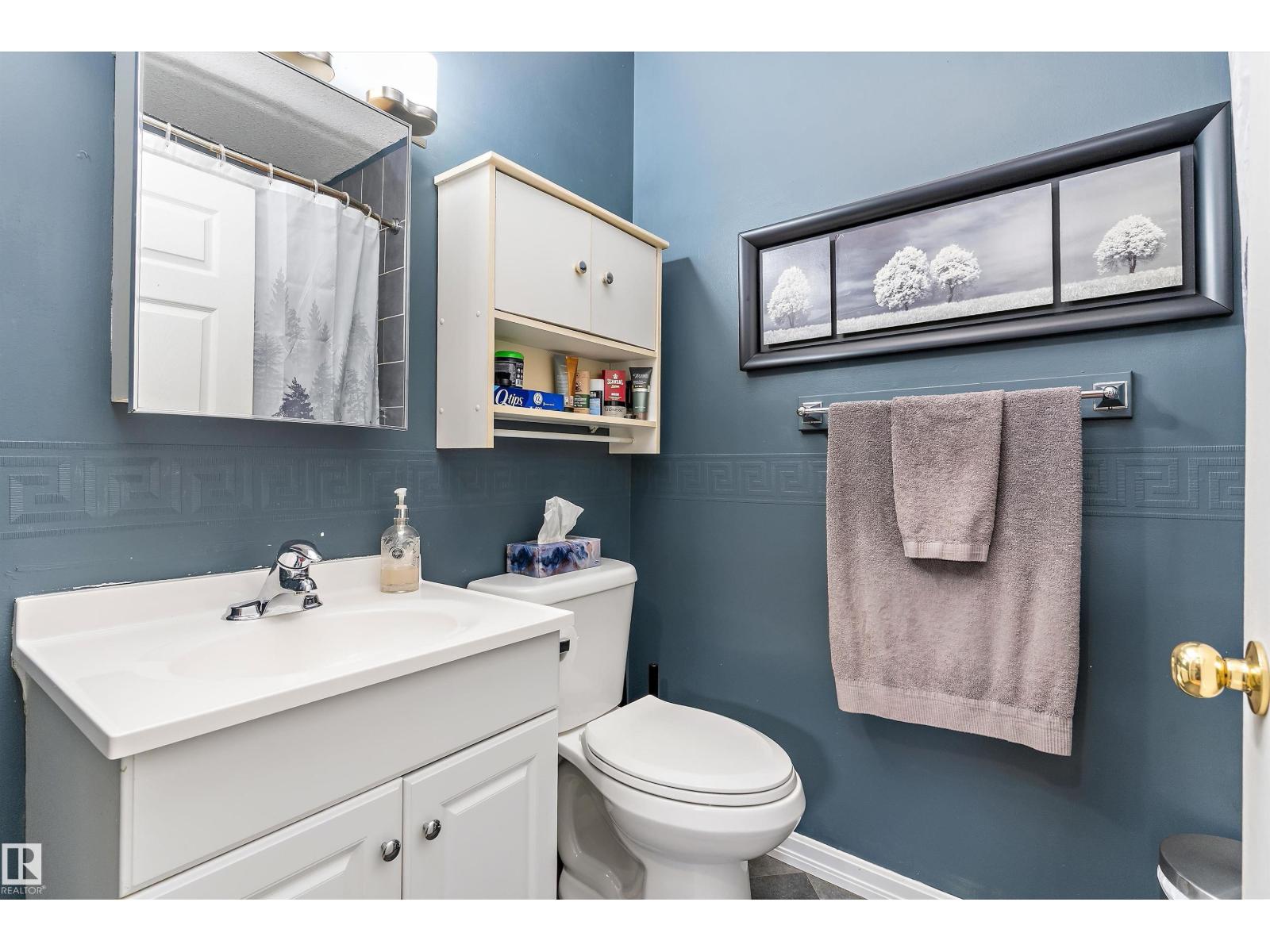 5024 55 Av Property Photo 18