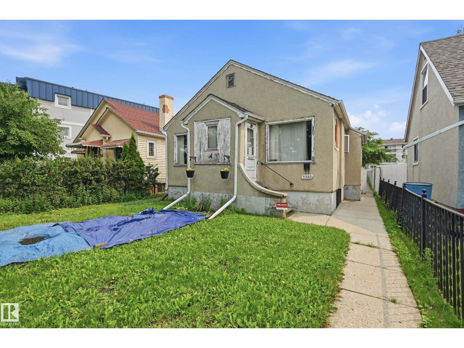 11325 101 ST NW